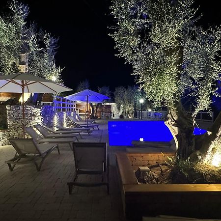 Village Valle D'Oro Aparthotel 圣梅纳伊欧 外观 照片